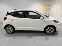 USED 2021 71 HYUNDAI I10 1.0 SE Connect Hatchback 5dr Petrol Manual Euro 6 (s/s) (67 ps) Hyundai Service History-2 Keys