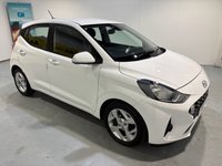 USED 2021 71 HYUNDAI I10 1.0 SE Connect Hatchback 5dr Petrol Manual Euro 6 (s/s) (67 ps) Hyundai Service History-2 Keys