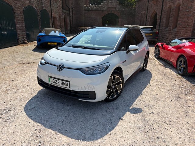 View our VOLKSWAGEN ID.3