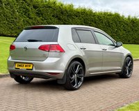 USED 2014 63 VOLKSWAGEN GOLF 1.6 TDI BlueMotion Tech SE Hatchback 5dr Diesel Manual Euro 5 (s/s) (105 ps) 