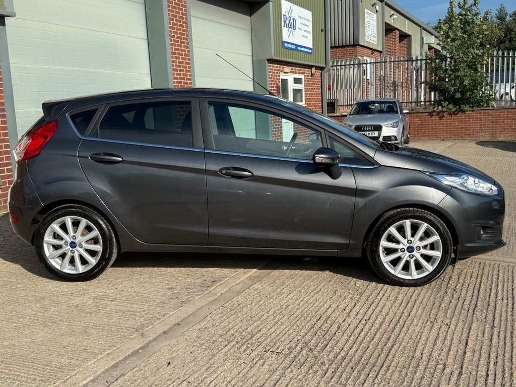 USED 2016 16 FORD FIESTA 1.0T EcoBoost Titanium Hatchback 5dr Petrol Manual Euro 6 (s/s) (100 ps) 