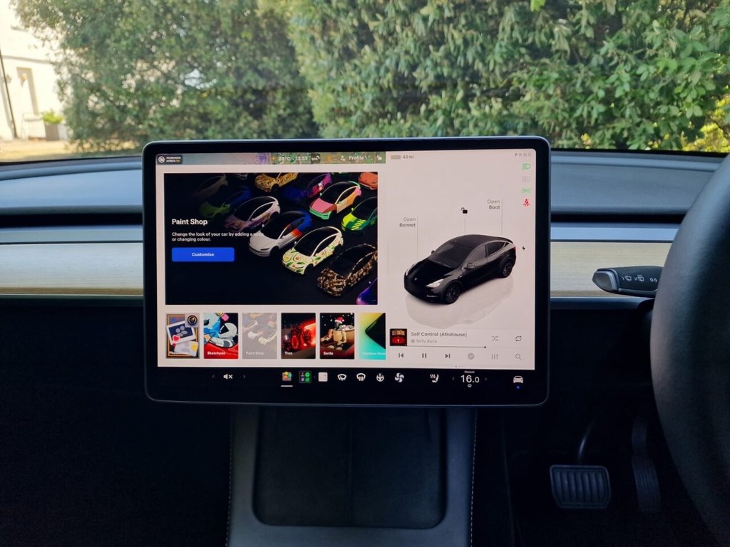 USED 2022 71 TESLA MODEL Y (Dual Motor) Long Range SUV 5dr Electric Auto 4WDE (384 bhp) FINANCE AVAILABLE