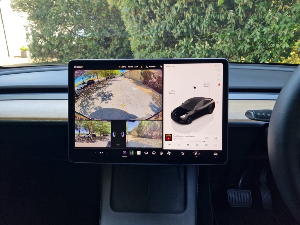 USED 2022 71 TESLA MODEL Y (Dual Motor) Long Range SUV 5dr Electric Auto 4WDE (384 bhp) FINANCE AVAILABLE