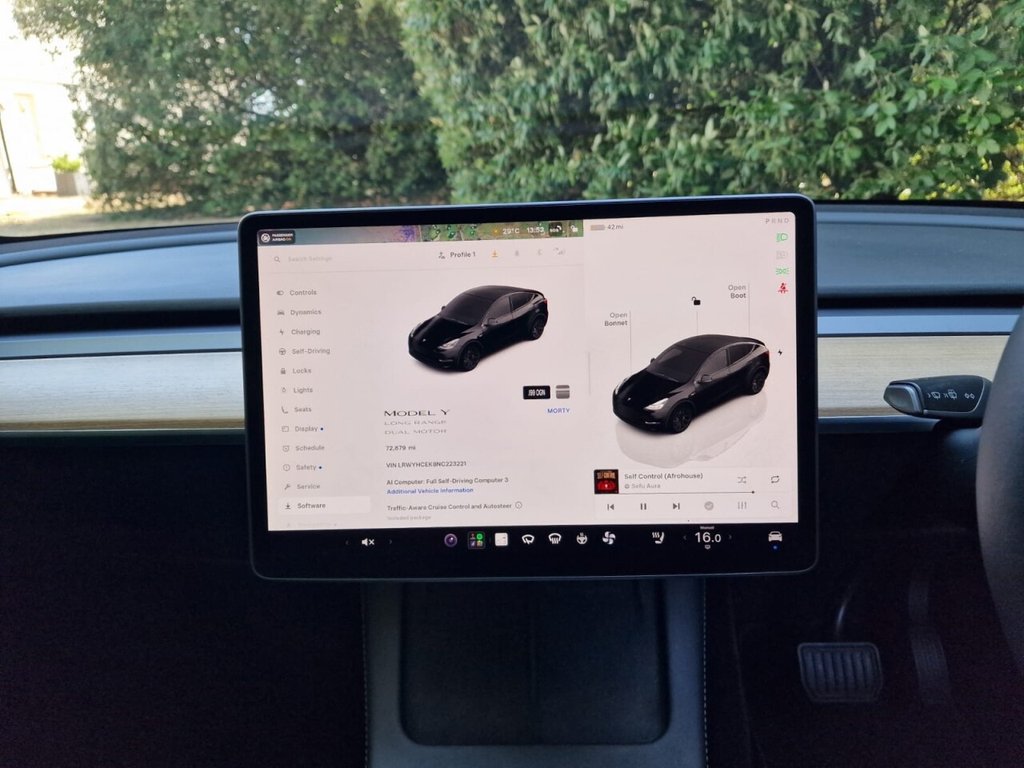 USED 2022 71 TESLA MODEL Y (Dual Motor) Long Range SUV 5dr Electric Auto 4WDE (384 bhp) FINANCE AVAILABLE