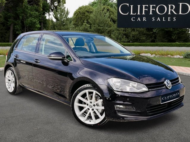 View our Volkswagen Golf 1.6 TDI BlueMotion Tech Match Hatchback 5dr Diesel Manual Euro 6 (s/s) (110 ps)