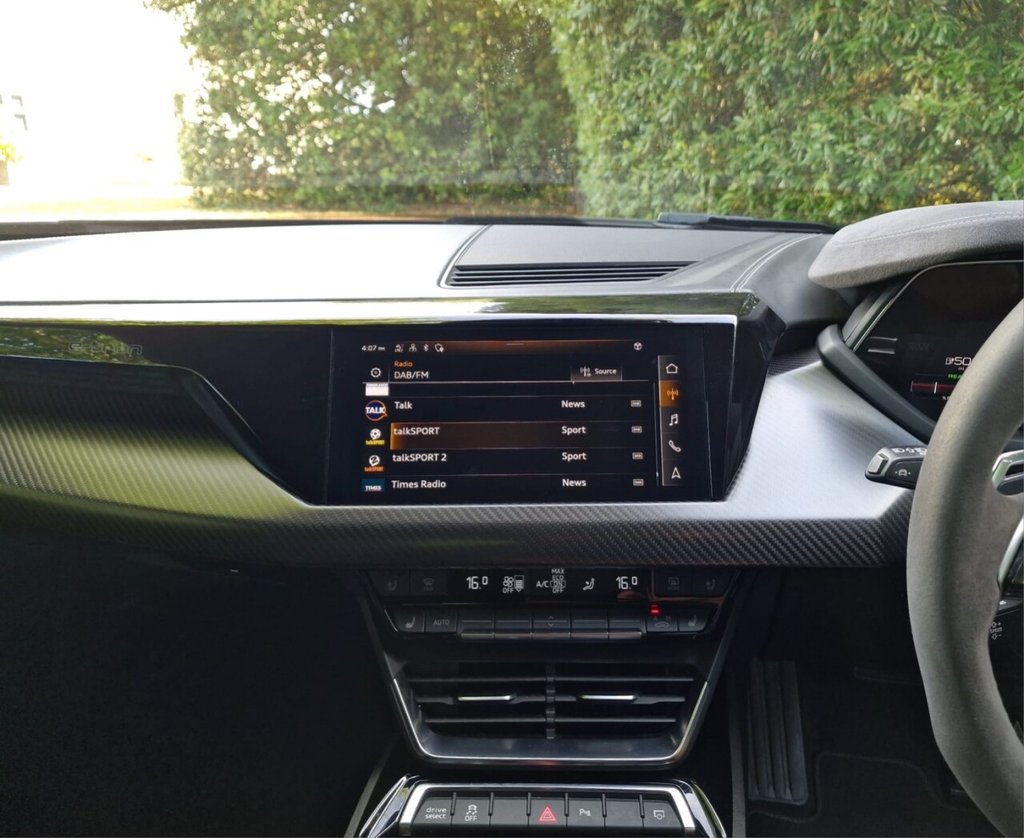USED 2021 71 AUDI RS e-tron GT 93.4kWh Carbon Black Saloon 4dr Electric Auto quattro (598 ps) FINANCE AVAILABLE