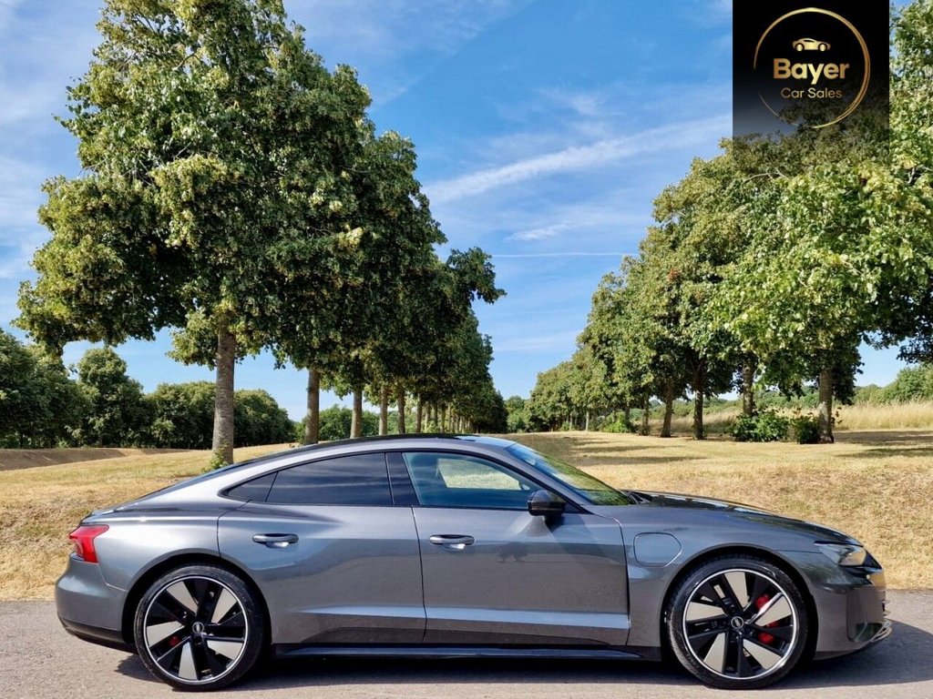 USED 2021 71 AUDI RS e-tron GT 93.4kWh Carbon Black Saloon 4dr Electric Auto quattro (598 ps) FINANCE AVAILABLE