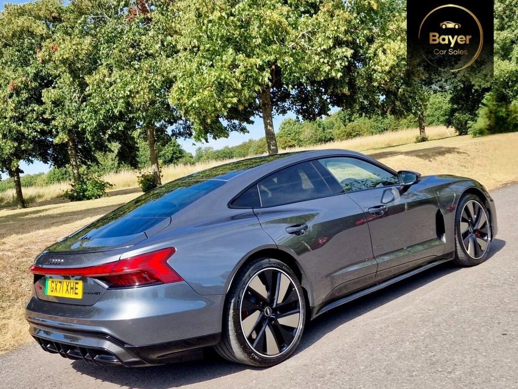 USED 2021 71 AUDI RS e-tron GT 93.4kWh Carbon Black Saloon 4dr Electric Auto quattro (598 ps) FINANCE AVAILABLE