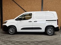 USED 2022 72 PEUGEOT PARTNER 1.5 BlueHDi 1000 Professional Premium Standard Panel Van 5dr Diesel Manual SWB Euro 6 (100 bhp) 1 OWNER - 2 KEYS - FSH - SENSORS - AIR CON - CAR PLAY - 3 SEATS