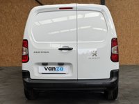 USED 2022 72 PEUGEOT PARTNER 1.5 BlueHDi 1000 Professional Premium Standard Panel Van 5dr Diesel Manual SWB Euro 6 (100 bhp) 1 OWNER - 2 KEYS - FSH - SENSORS - AIR CON - CAR PLAY - 3 SEATS