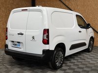 USED 2022 72 PEUGEOT PARTNER 1.5 BlueHDi 1000 Professional Premium Standard Panel Van 5dr Diesel Manual SWB Euro 6 (100 bhp) 1 OWNER - 2 KEYS - FSH - SENSORS - AIR CON - CAR PLAY - 3 SEATS