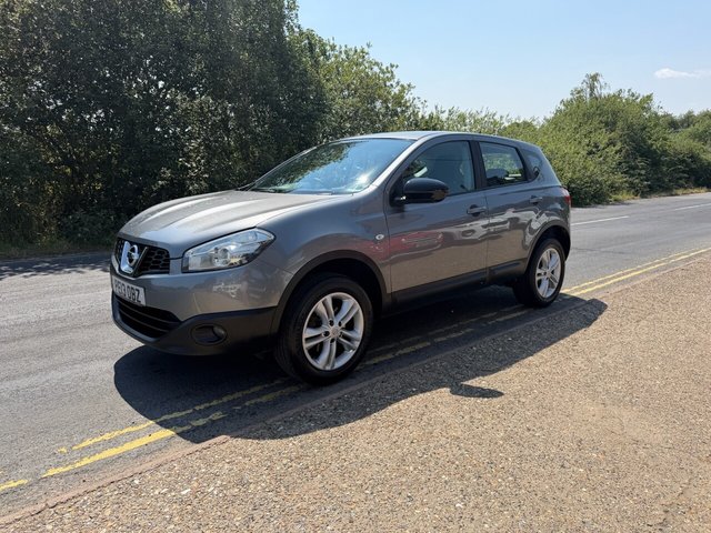 View our NISSAN QASHQAI