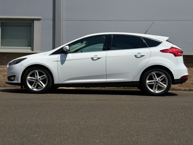 View our FORD FOCUS