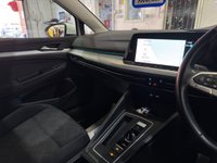 USED 2020 70 VOLKSWAGEN GOLF 1.5 eTSI MHEV Life Hatchback 5dr Petrol Hybrid DSG Euro 6 (s/s) (150 ps) 