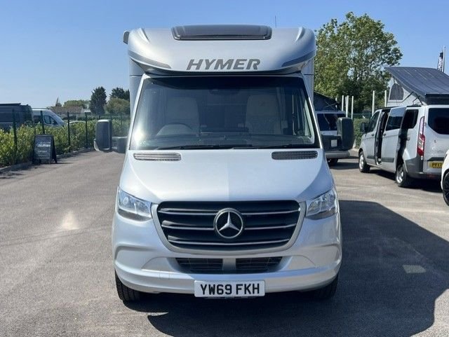 View our HYMER B-CLASS MODERNCOMFORT