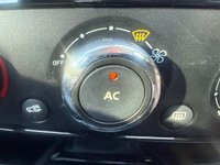 USED 2014 64 RENAULT CLIO 1.5 dCi Dynamique MediaNav Hatchback 5dr Diesel Manual Euro 5 (s/s) (90 ps) 