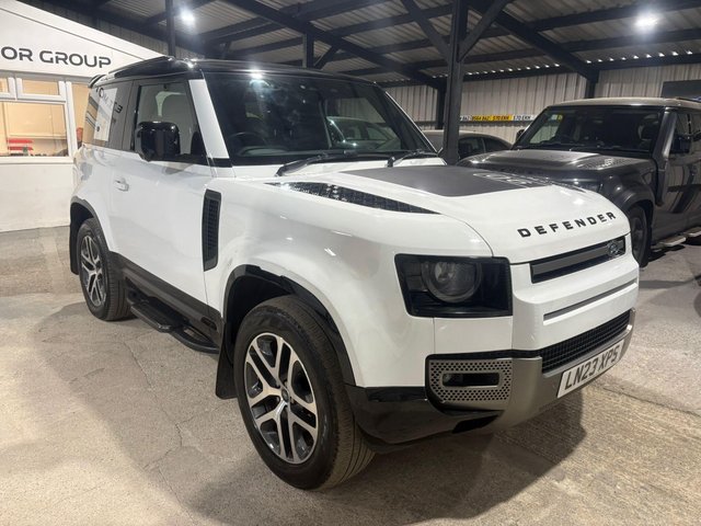 View our LAND ROVER DEFENDER 90