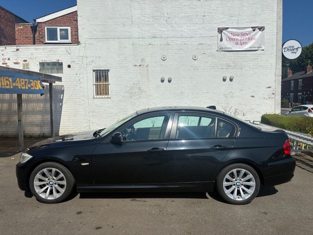 View our BMW 3 SERIES