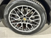 USED 2016 V PORSCHE MACAN 2.0T SUV 5dr Petrol PDK 4WD Euro 6 (s/s) (252 ps) 