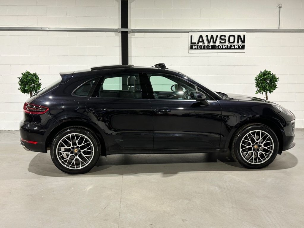 USED 2016 V PORSCHE MACAN 2.0T SUV 5dr Petrol PDK 4WD Euro 6 (s/s) (252 ps) 