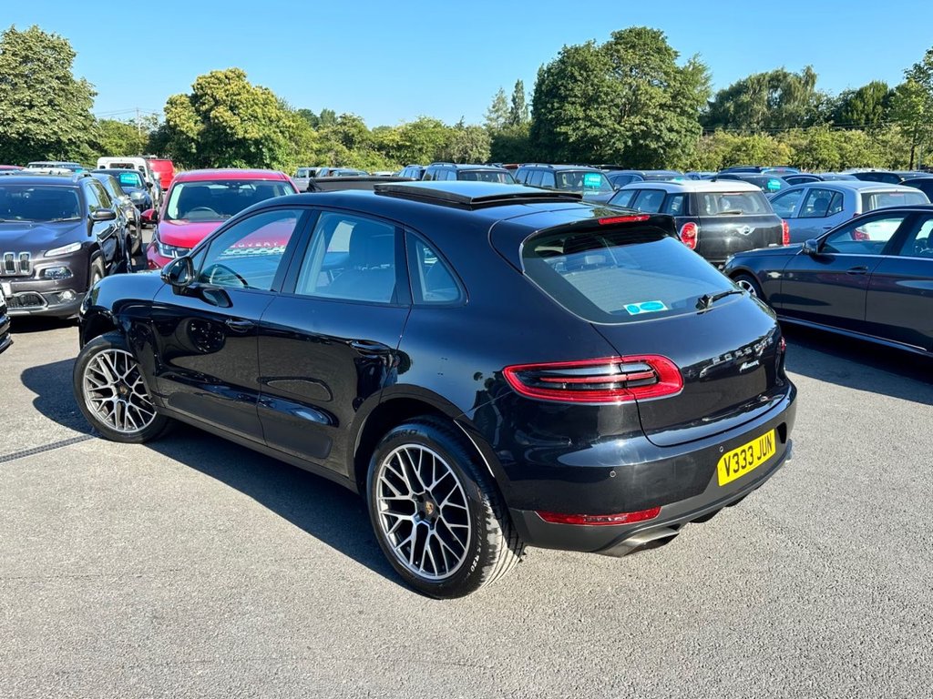 USED 2016 V PORSCHE MACAN 2.0T SUV 5dr Petrol PDK 4WD Euro 6 (s/s) (252 ps) 