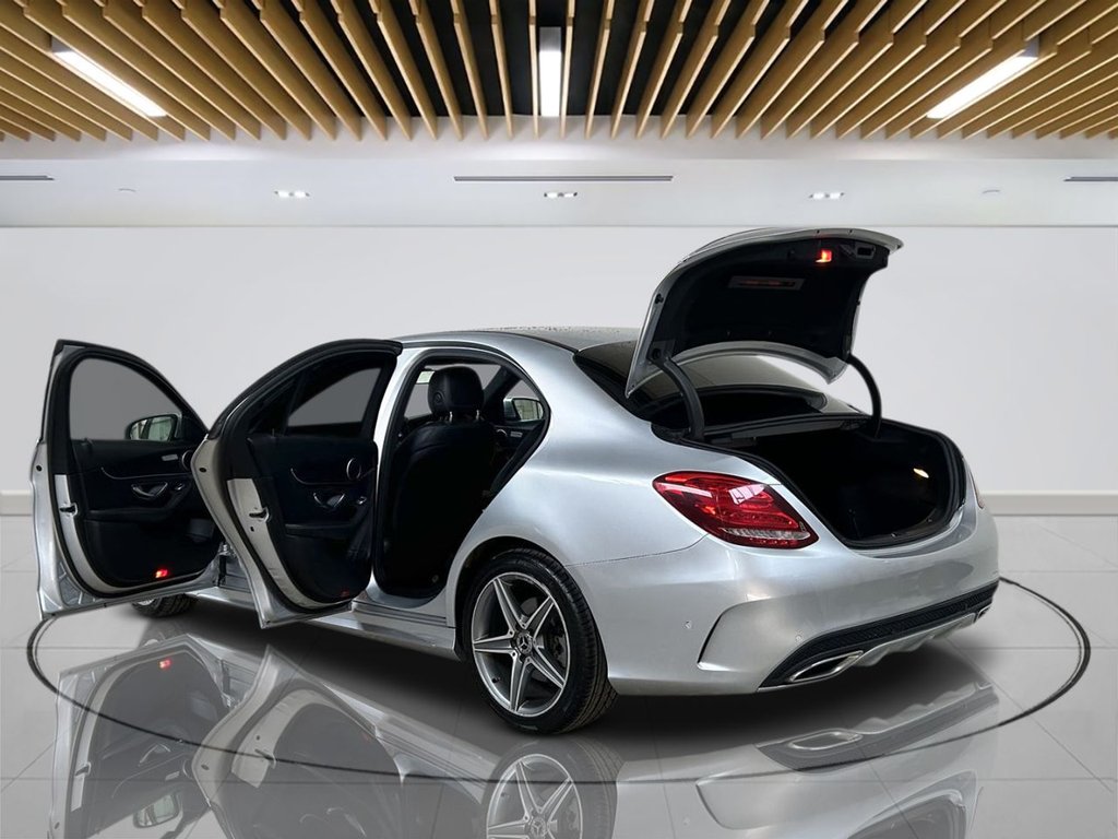 2018 Mercedes-Benz C-Class — image 9