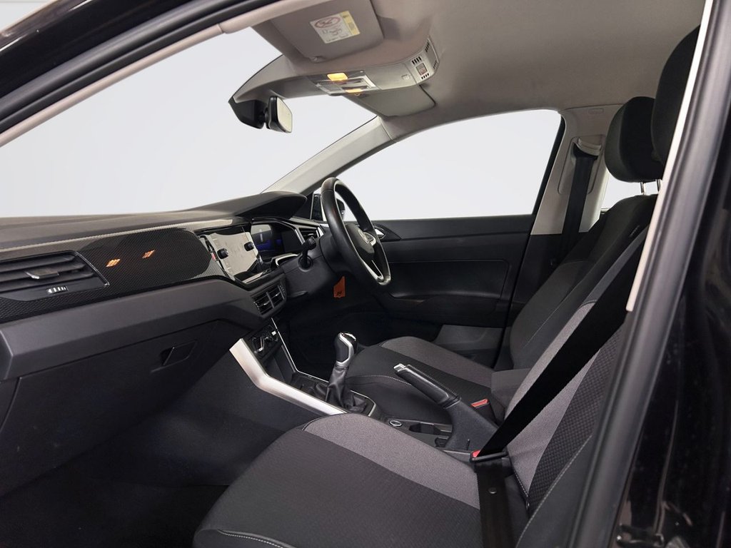 2023 Volkswagen Polo — image 4
