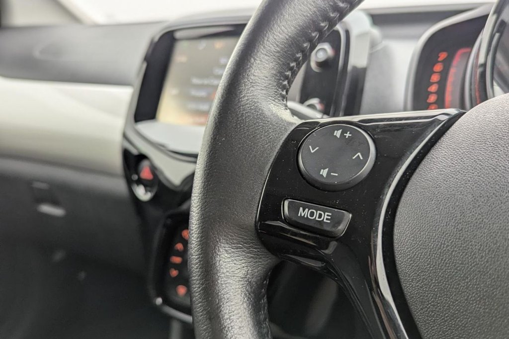 USED 2018 18 TOYOTA AYGO 1.0 VVT-i x-press Hatchback 5dr Petrol Manual Euro 6 (68 ps) Sat Nav, Climate, Rear Camera