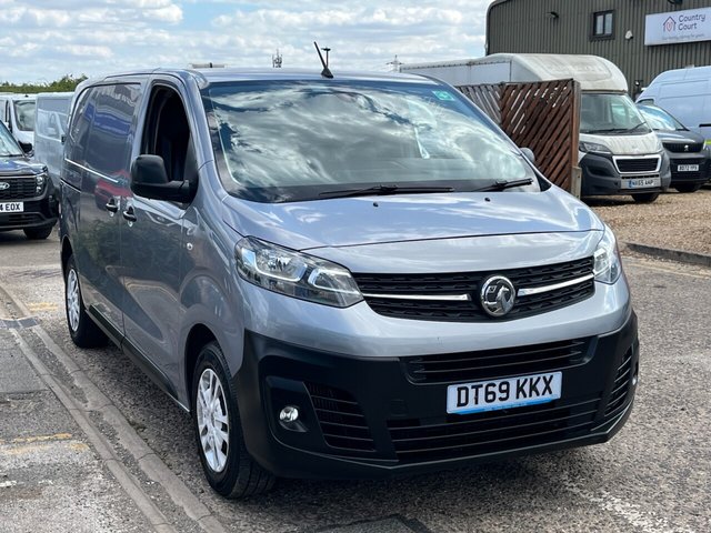 View our VAUXHALL VIVARO