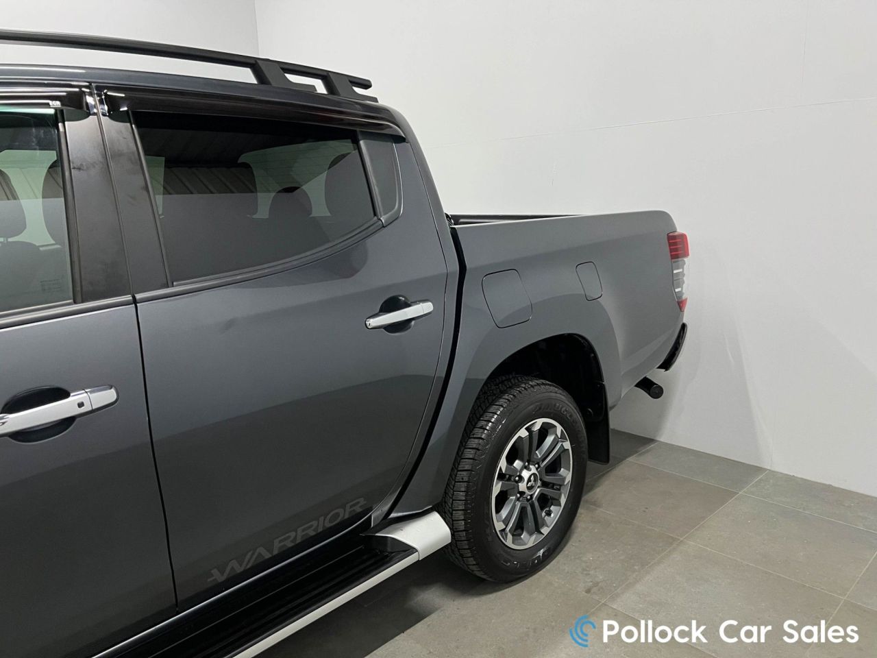 2020 MITSUBISHI L200 2.2 DI-D DC Warrior Pickup Double Cab 4dr Diesel Manual 4WD Euro 6 (s/s) (1 - vehicle photo 14 for sale on PureCar