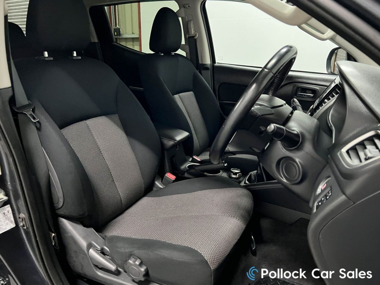 2020 MITSUBISHI L200 2.2 DI-D DC Warrior Pickup Double Cab 4dr Diesel Manual 4WD Euro 6 (s/s) (1 - vehicle photo 28 for sale on PureCar