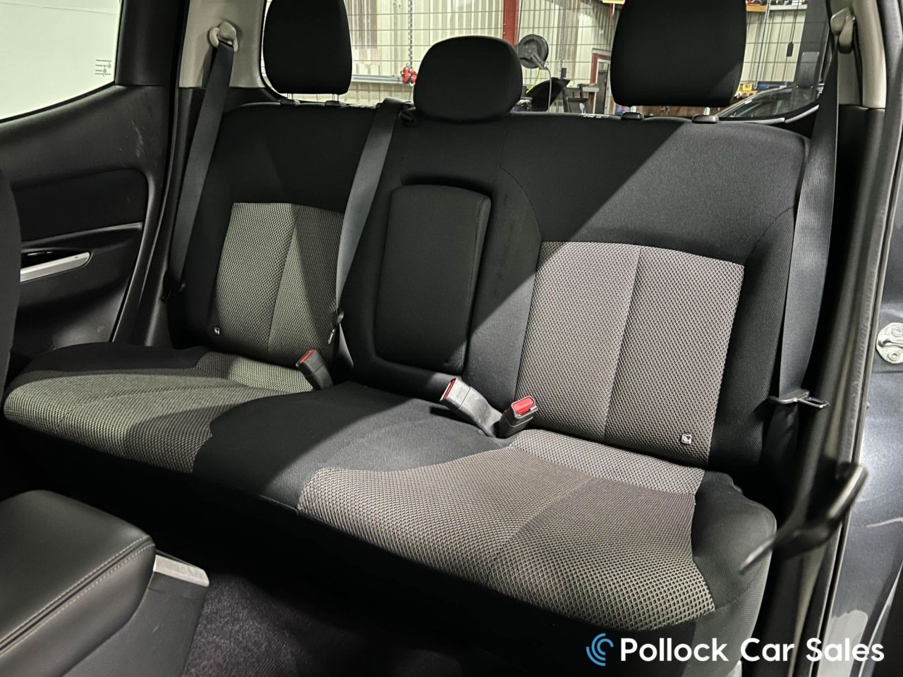 2020 MITSUBISHI L200 2.2 DI-D DC Warrior Pickup Double Cab 4dr Diesel Manual 4WD Euro 6 (s/s) (1 - vehicle photo 35 for sale on PureCar