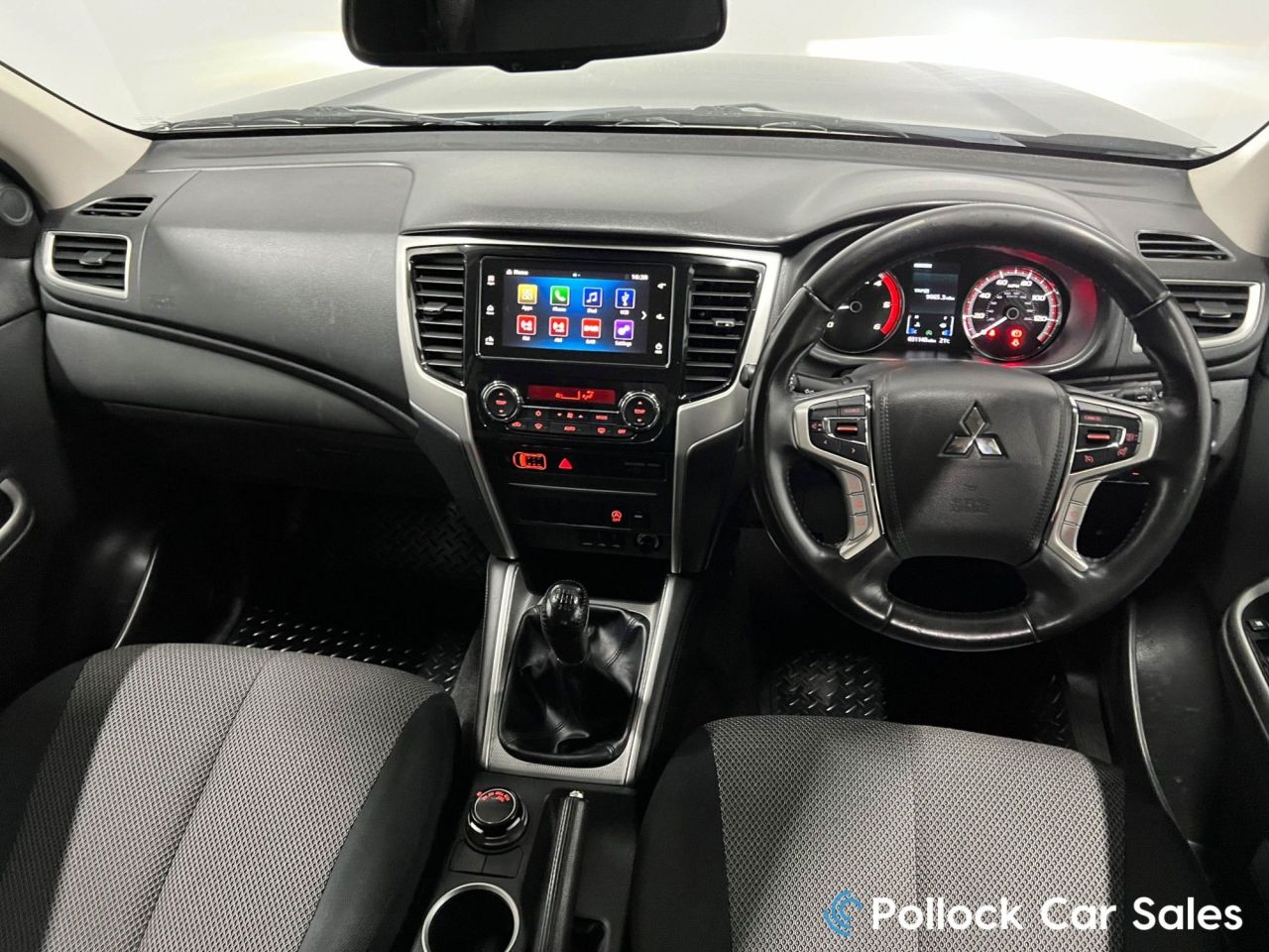 2020 MITSUBISHI L200 2.2 DI-D DC Warrior Pickup Double Cab 4dr Diesel Manual 4WD Euro 6 (s/s) (1 - vehicle photo 37 for sale on PureCar