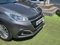 USED 2018 68 PEUGEOT 208 1.2 PureTech Signature Hatchback 5dr Petrol Manual Euro 6 (s/s) (82 ps) +++FREE 12 MONTHS WARRANTY+++