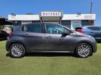 USED 2018 68 PEUGEOT 208 1.2 PureTech Signature Hatchback 5dr Petrol Manual Euro 6 (s/s) (82 ps) +++FREE 12 MONTHS WARRANTY+++