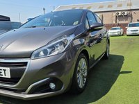 USED 2018 68 PEUGEOT 208 1.2 PureTech Signature Hatchback 5dr Petrol Manual Euro 6 (s/s) (82 ps) +++FREE 12 MONTHS WARRANTY+++