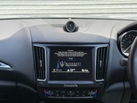 USED 2017 67 MASERATI LEVANTE 3.0D V6 SUV 5dr Diesel ZF 4WD Euro 6 (s/s) (275 ps) BLACK+CLEANEXAMPLE+LOADED