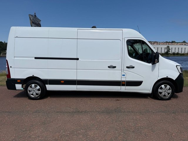 View our RENAULT MASTER