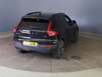USED 2021 71 VOLVO XC40 2.0 B4 MHEV R-Design SUV 5dr Petrol Hybrid Auto Euro 6 (s/s) (197 ps) 