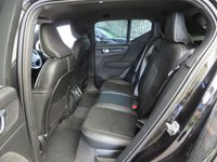 USED 2021 71 VOLVO XC40 2.0 B4 MHEV R-Design SUV 5dr Petrol Hybrid Auto Euro 6 (s/s) (197 ps) 