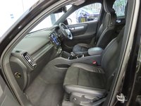 USED 2021 71 VOLVO XC40 2.0 B4 MHEV R-Design SUV 5dr Petrol Hybrid Auto Euro 6 (s/s) (197 ps) 