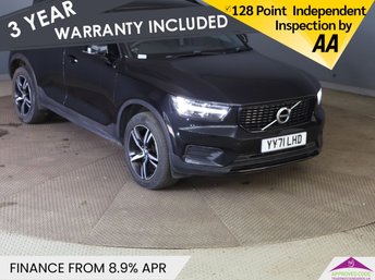 2021 VOLVO XC40
