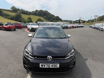View our VOLKSWAGEN GOLF