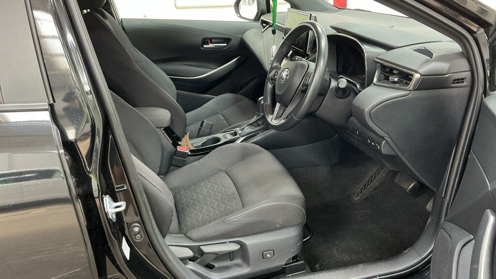 USED 2022 22 TOYOTA COROLLA 1.8 VVT-h GPF Icon Tech Hatchback 5dr Petrol Hybrid CVT Euro 6 (s/s) (122 ps) 