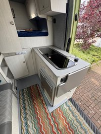 USED 2011 61 VOLKSWAGEN CRAFTER 2.0 TDI Diesel (160 BHP)  HUGE-REAR GARAGE BENEATH FIXED BED