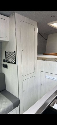 USED 2011 61 VOLKSWAGEN CRAFTER 2.0 TDI Diesel (160 BHP)  HUGE-REAR GARAGE BENEATH FIXED BED