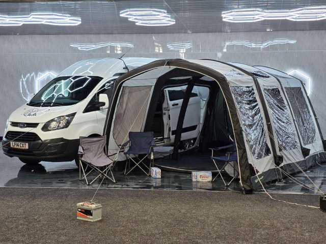 View our FORD TRANSIT CUSTOM