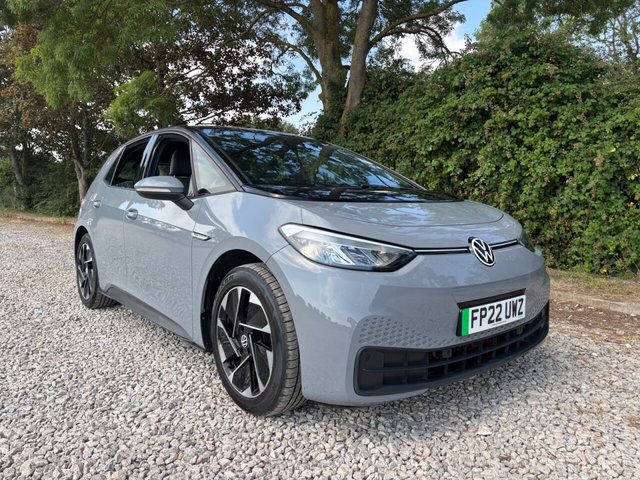 View our Volkswagen Id.3 Pro Performance 58kWh Life Hatchback 5dr Electric Auto (204 ps)
