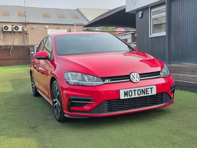 View our VOLKSWAGEN GOLF
