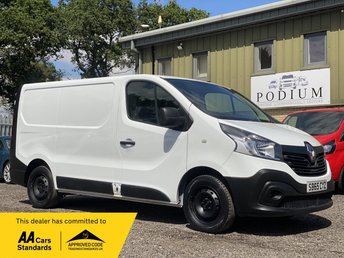 2015 RENAULT TRAFIC